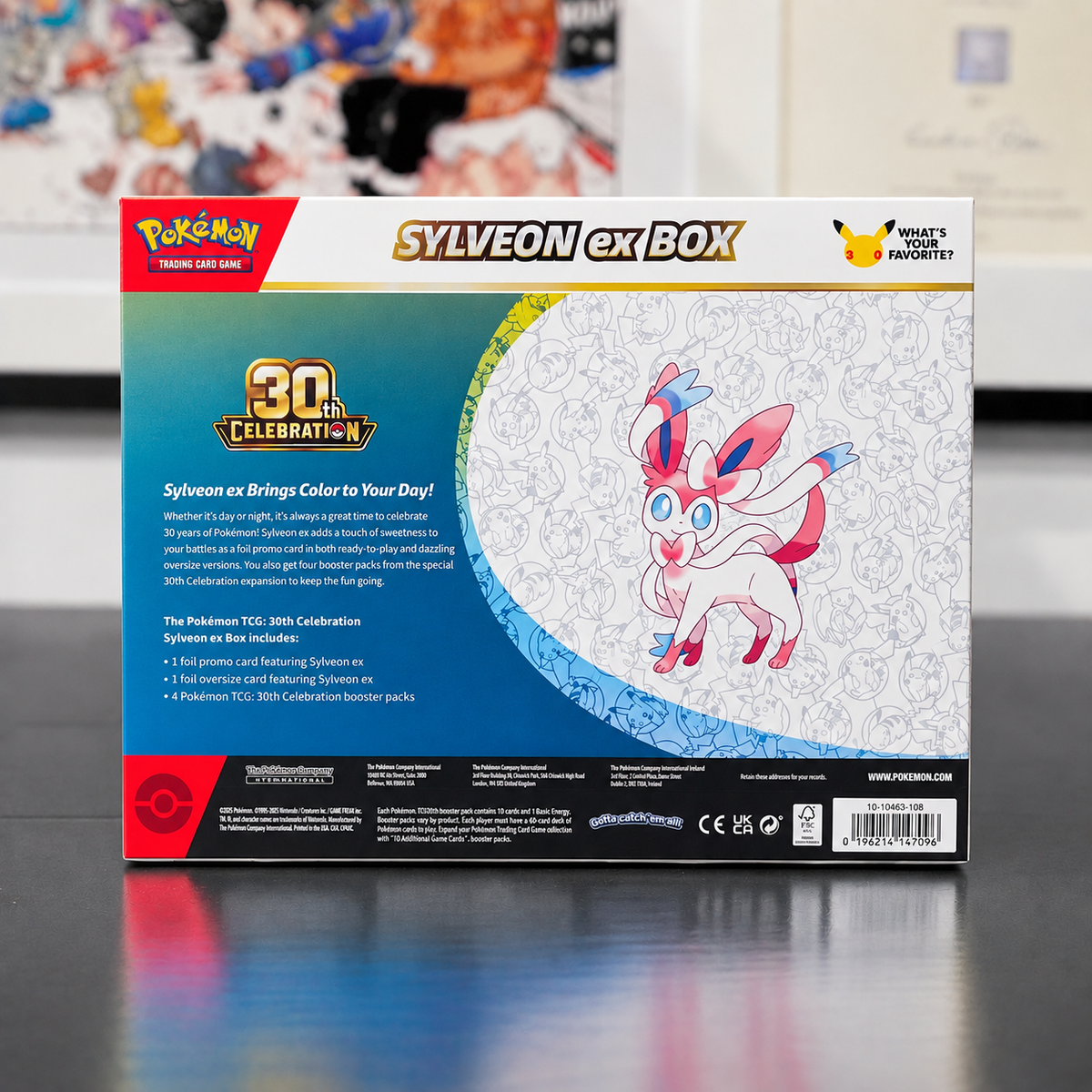 Pokémon TCG: 30th Celebration ex Box – Sylveon